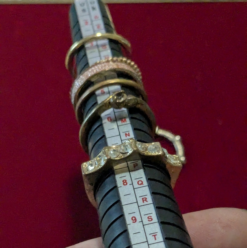 Gold Ring Lot - Picture 5 of 16